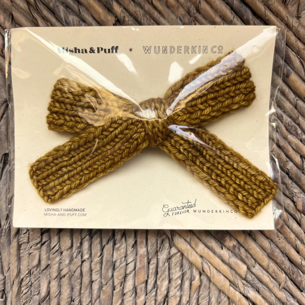 Large Schoolgirl Wunderkin Bow x Misha and Puff Spun Gold